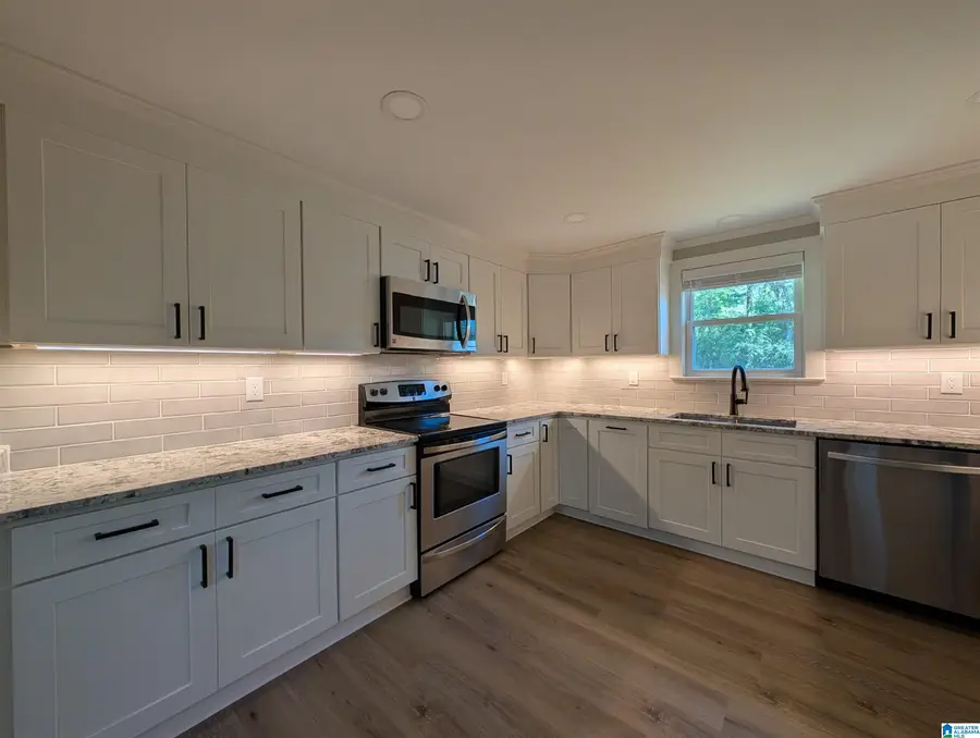 803 BAHIA LANE, Bessemer, AL 35023 - #3