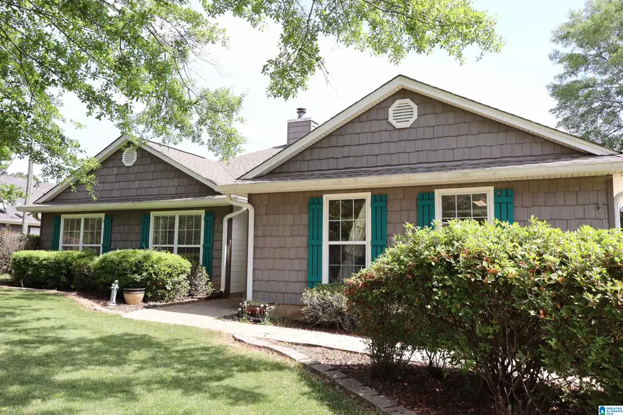 753 HOMESTEAD DRIVE, Wilsonville, AL 35186 - #2