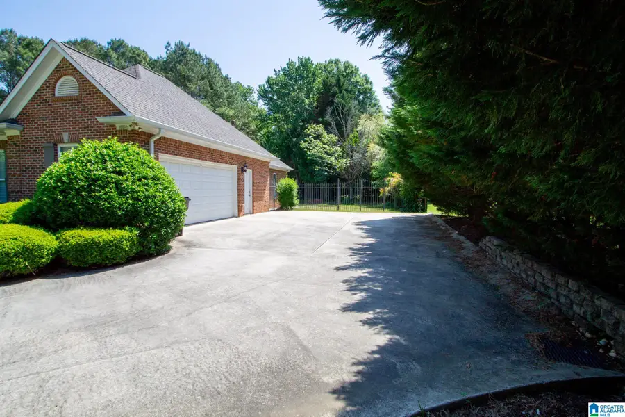 1084 SADDLE CREEK PARKWAY, Birmingham, AL 35242 - #3