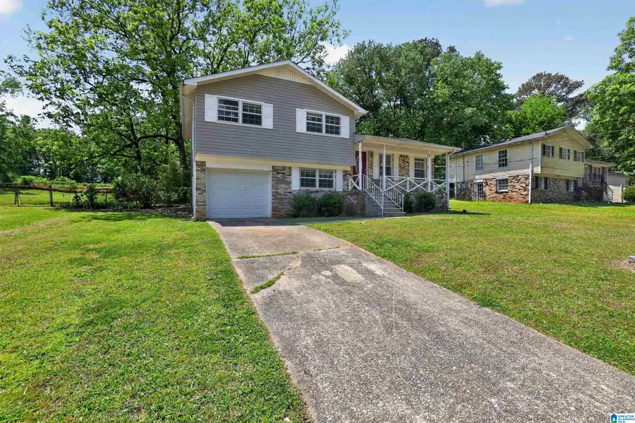 516 ARGONNE DRIVE NE, Center Point, AL 35215 - #2