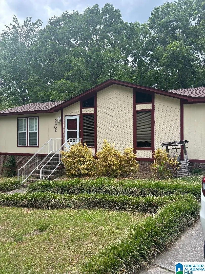 5208 AMBERWOOD CIRCLE, Pinson, AL 35126 - #1