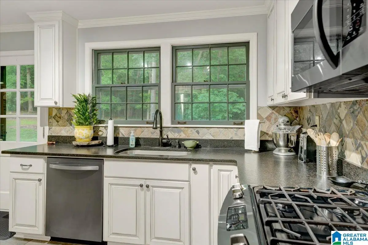 635 DOGWOOD WAY, Leeds, AL 35094 - #1