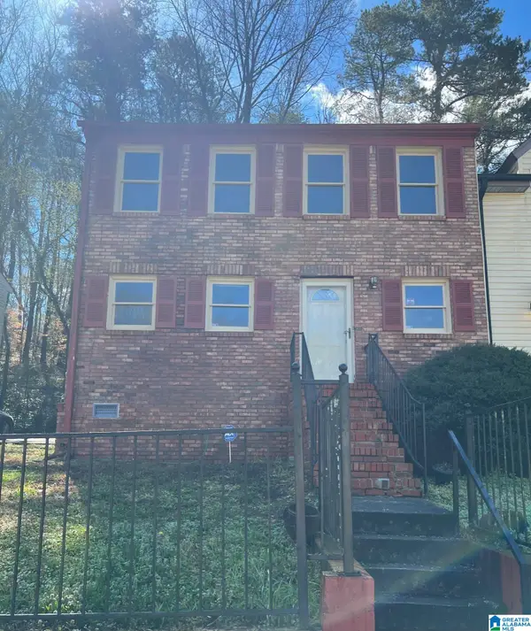 735 EASTERN MANOR LANE, Birmingham, AL 35215