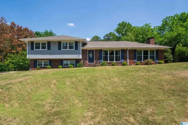 3329 HILLTOP ROAD SE, Bessemer, AL 35022