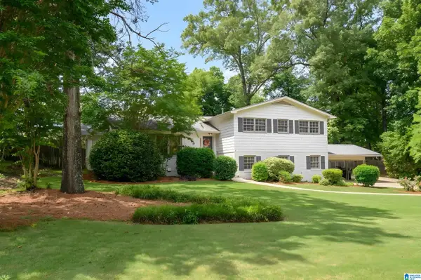 3248 STARLAKE DRIVE, Hoover, AL 35226