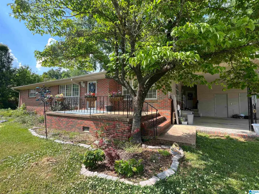 1541 PINECREST STREET, Cullman, AL 35055 - #3