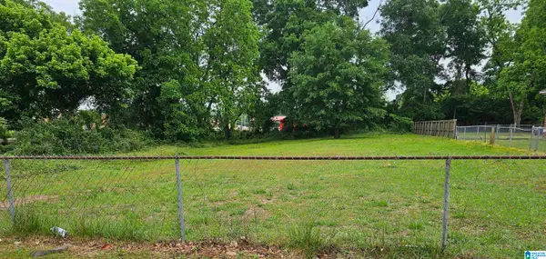 903 2ND AVENUE, Clanton, AL 35045