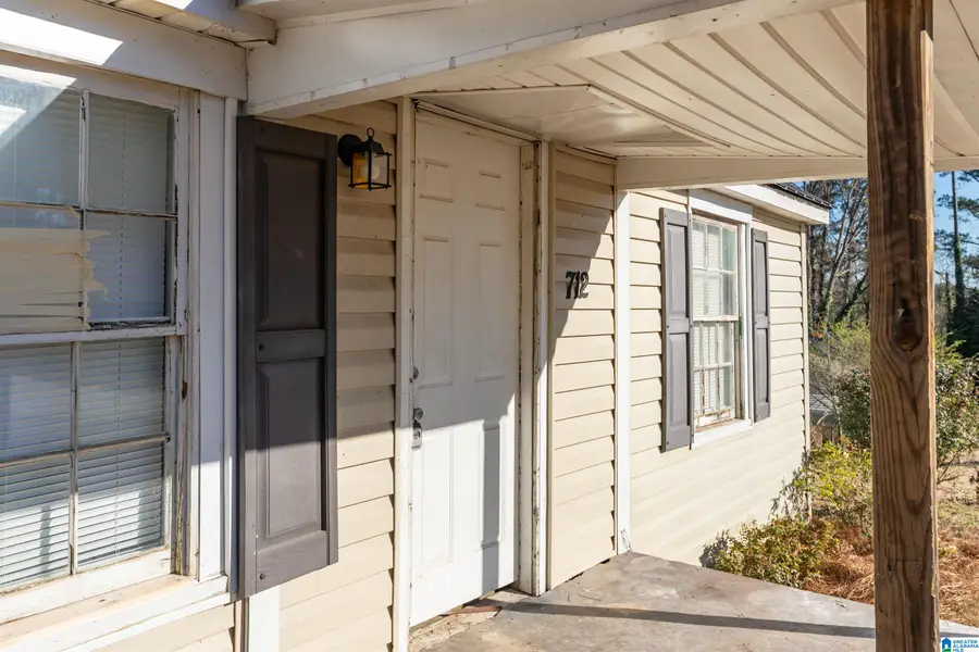 712 20TH STREET N, Pell City, AL 35125 - #2