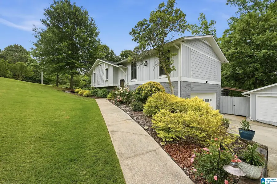 1447 LONGBROOK DRIVE NE, Cullman, AL 35055 - #3