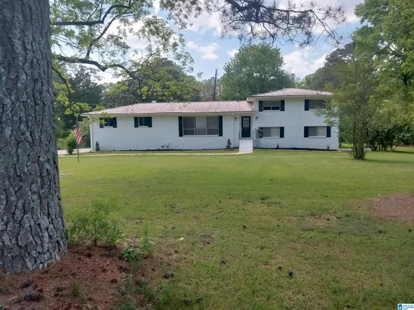 2074 NIXON ROAD, Bessemer, AL 35022