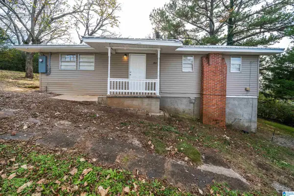 2815 FAIRFAX AVENUE, Bessemer, AL 35020