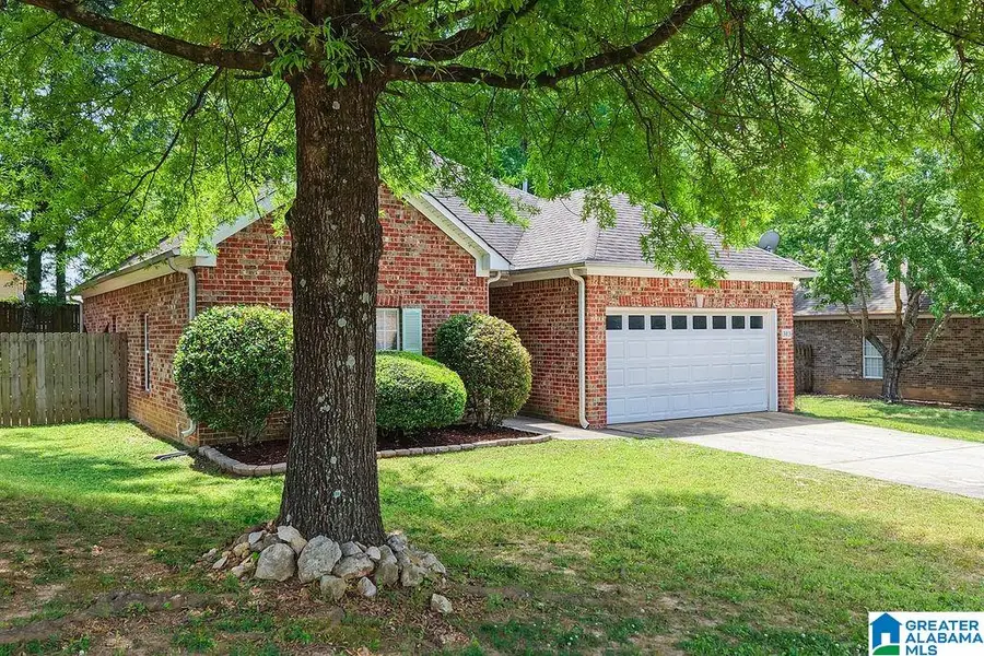 303 MEADOW CIRCLE, Maylene, AL 35114 - #2