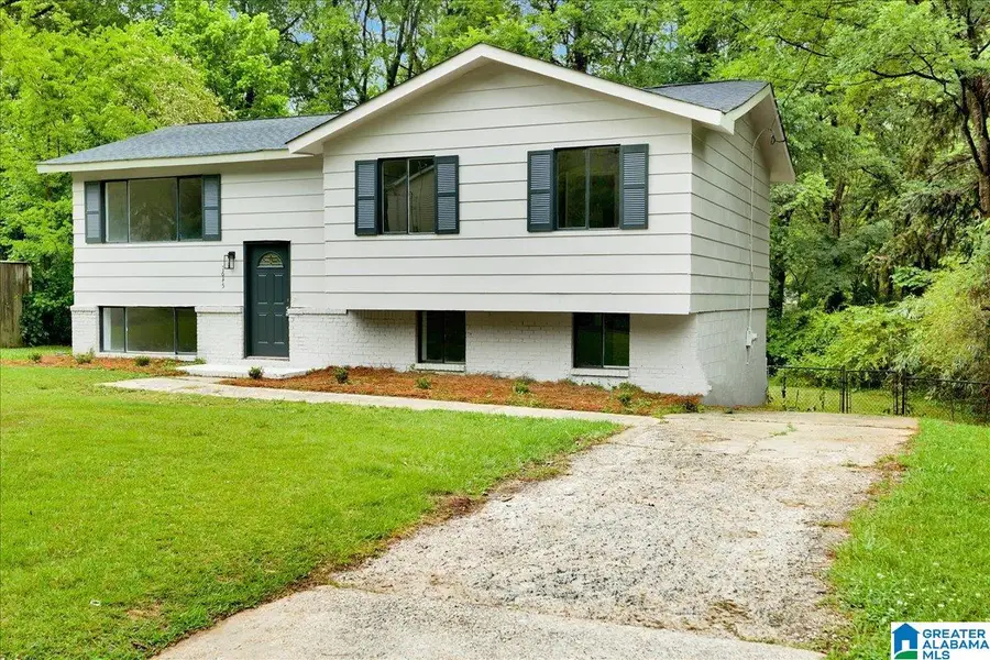 1645 BARRINGTON LANE NE, Center Point, AL 35215 - #3