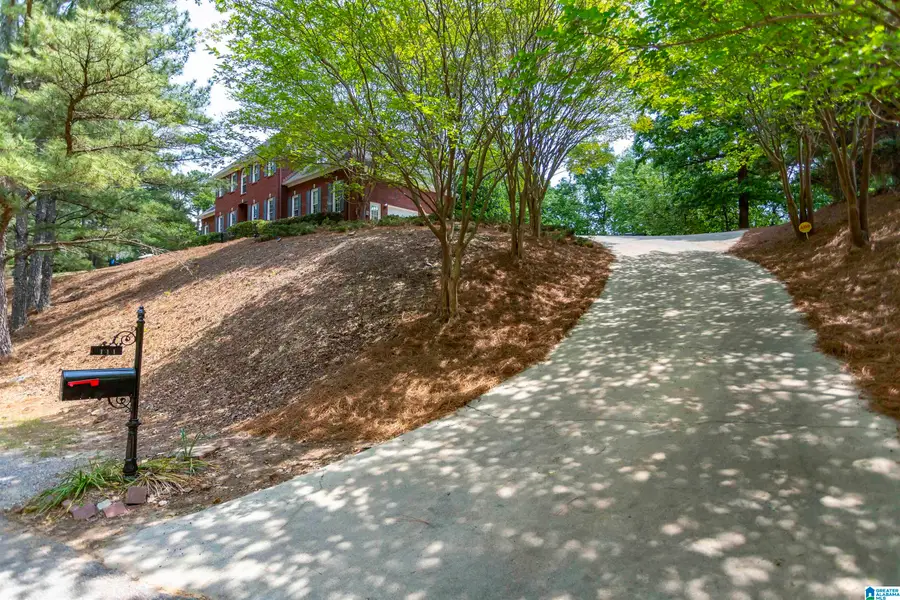 111 OXFORD WAY, Pelham, AL 35124 - #3