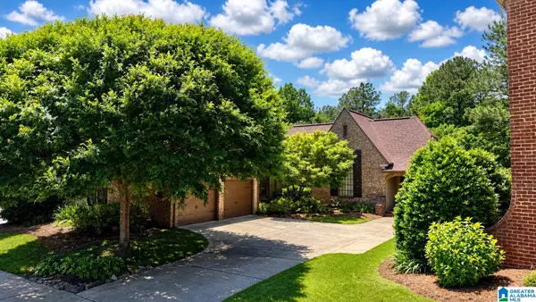 2370 FREESTONE RIDGE COVE, Hoover, AL 35226