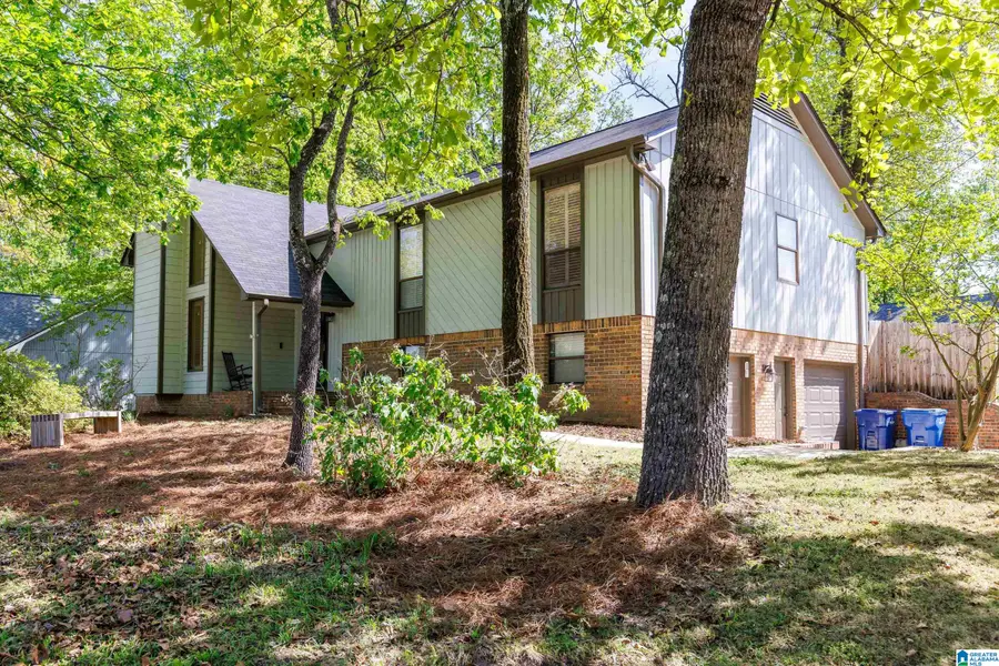 200 PORTSOUTH LANE, Alabaster, AL 35007 - #2