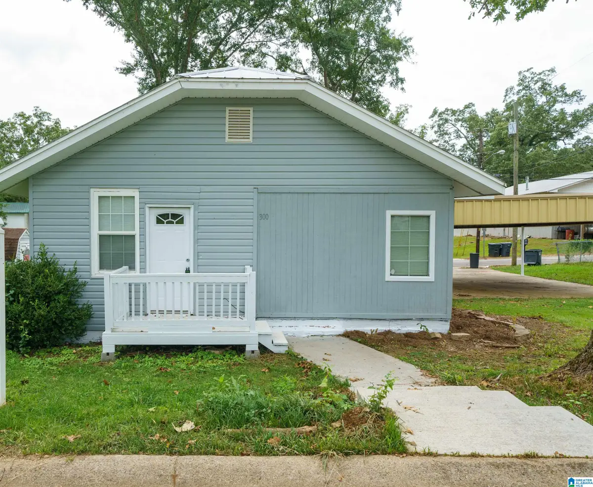 300 SCHOOL ROAD, Adamsville, AL 35005 - #1