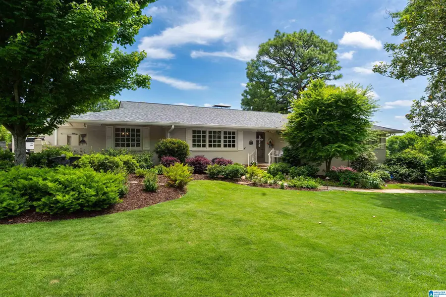 709 VESTAVIA LAKE DRIVE, Vestavia Hills, AL 35216 - #3
