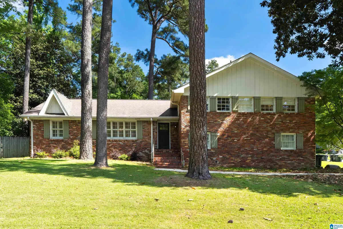 2300 CROSSGATE TRAIL, Vestavia Hills, AL 35243 - #1