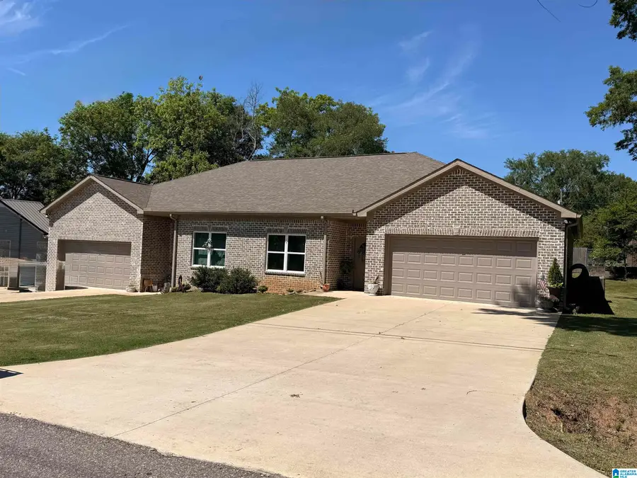 16 3RD STREET N, Pell City, AL 35125 - #2