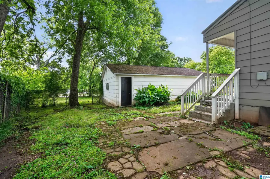 1541 27TH AVENUE N, Hueytown, AL 35023 - #3