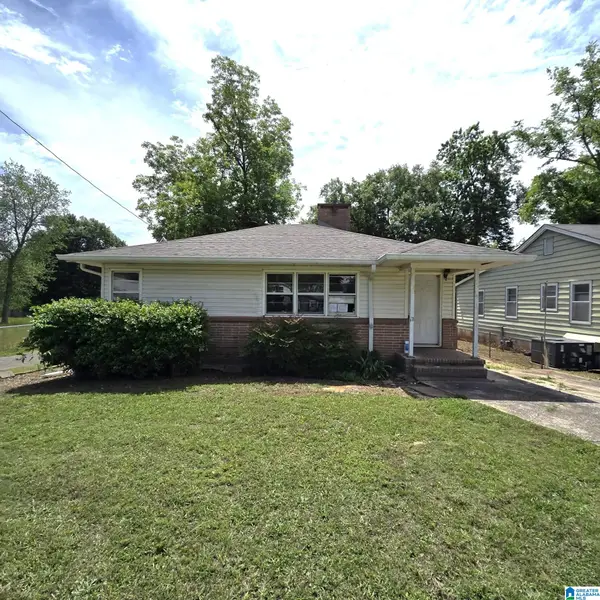 2017 29TH AVENUE, Bessemer, AL 35023