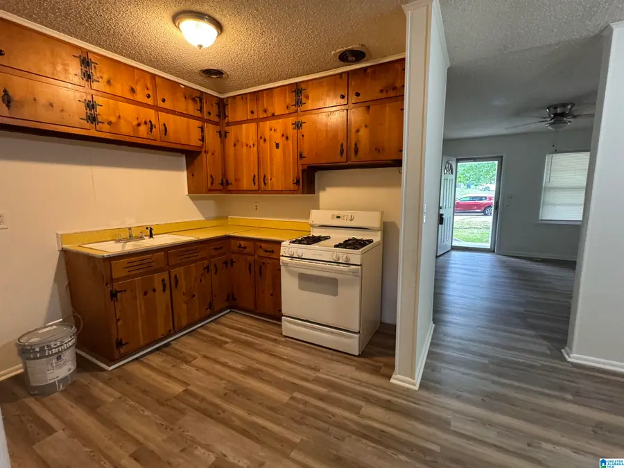 1644 4TH WAY NW, Center Point, AL 35215 - #2