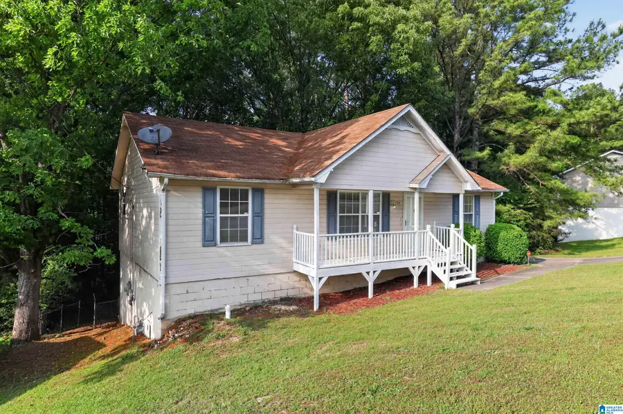 704 14TH AVENUE NW, Center Point, AL 35215 - #3
