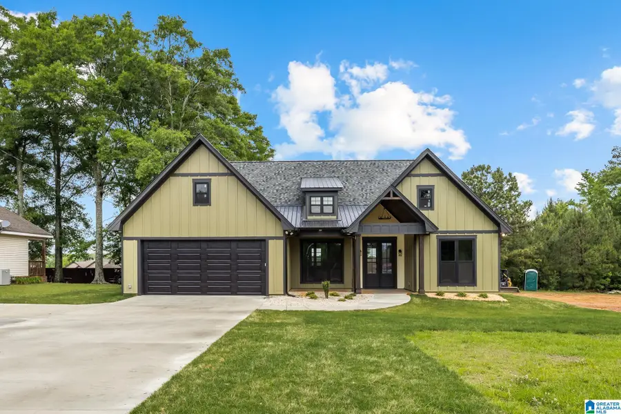1604 4TH AVENUE N, Clanton, AL 35045 - #3