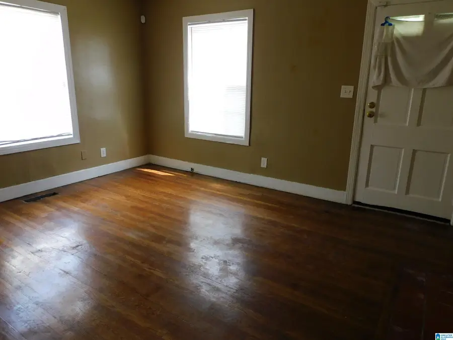 1404 35TH STREET ENSLEY, Birmingham, AL 35218 - #3
