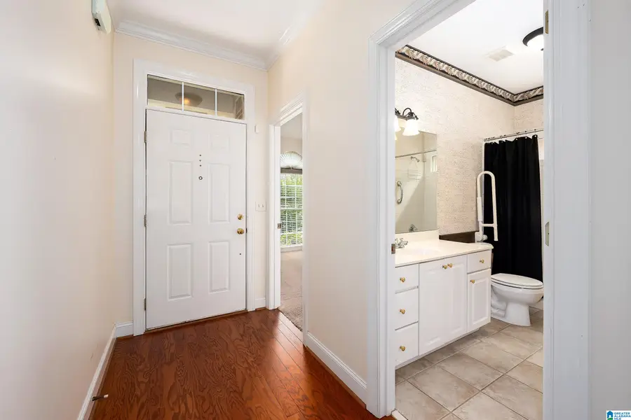 653 VILLAGE CREST CIRCLE, Hoover, AL 35226 - #3