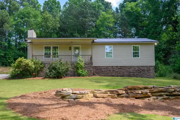 695 MOSS ROCK CIRCLE, Warrior, AL 35180