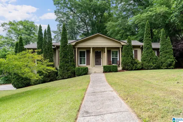 965 MOUNTAIN OAKS DRIVE, Hoover, AL 35226