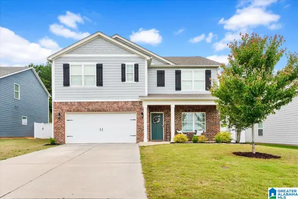 1075 FLYWAY VIEW LANE, Alabaster, AL 35007
