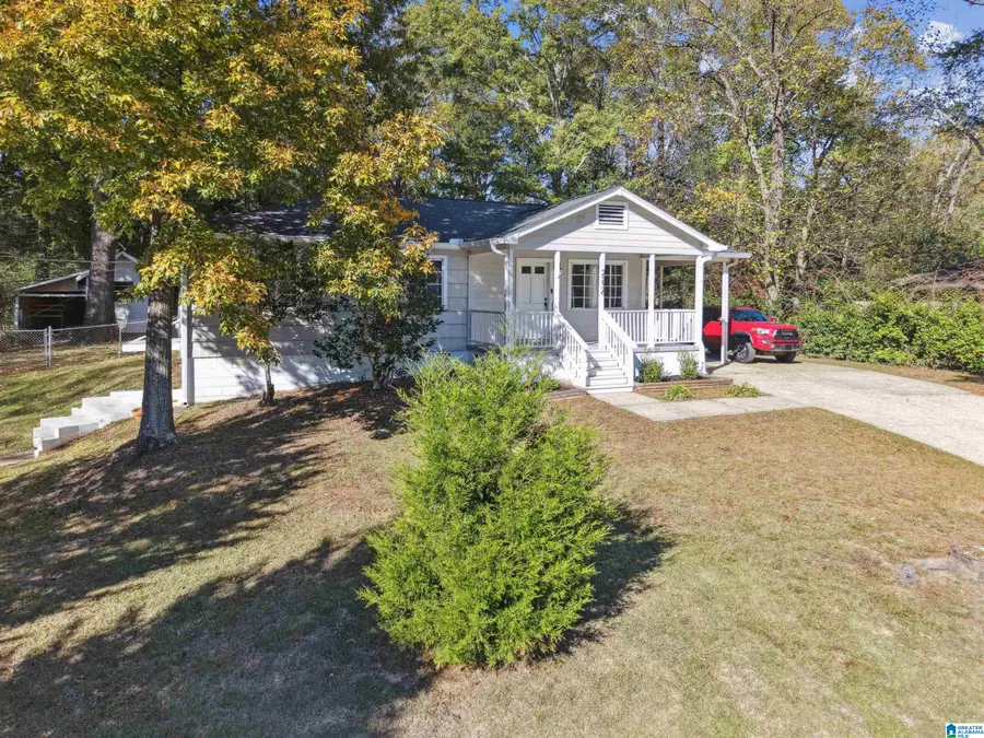 2236 8TH STREET NE, Center Point, AL 35215 - #2