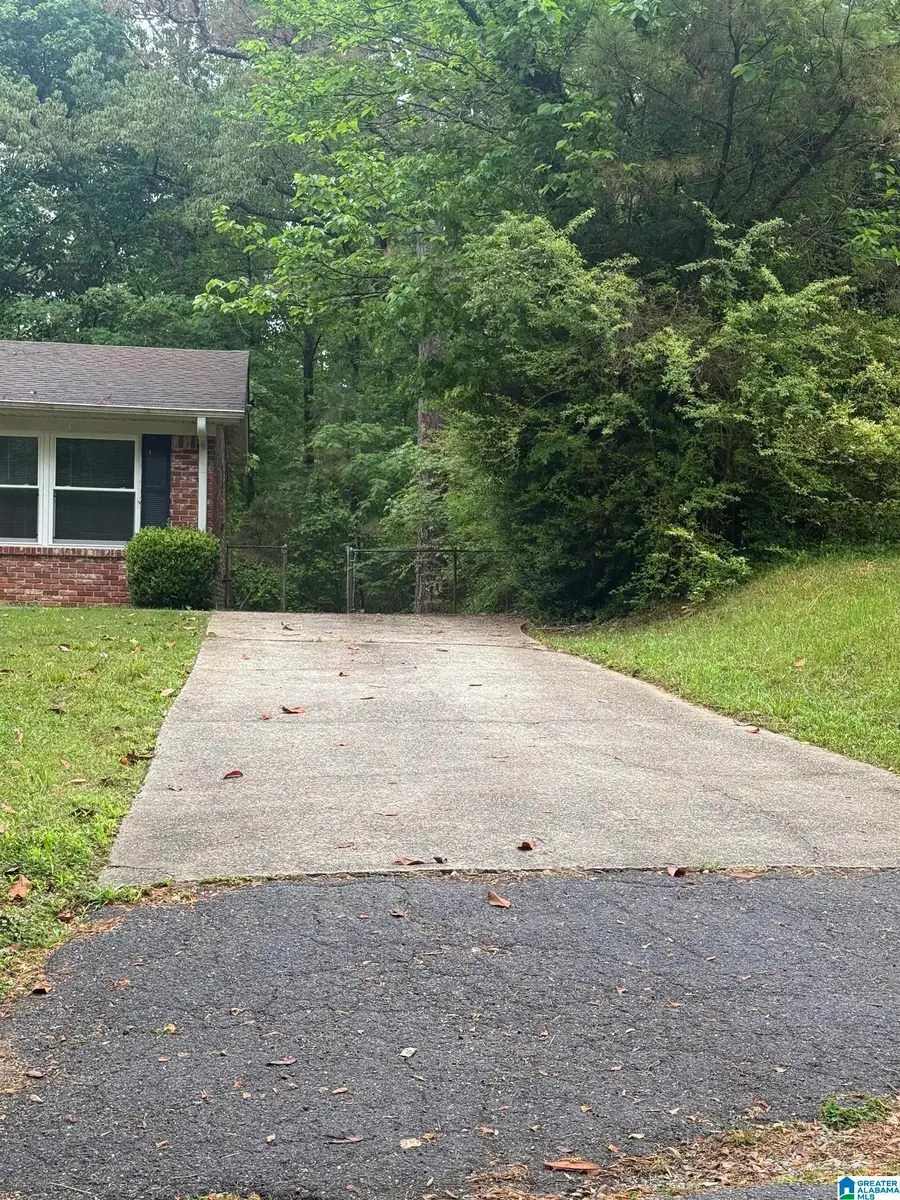 1319 DOGWOOD ROAD, Adamsville, AL 35005 - #2
