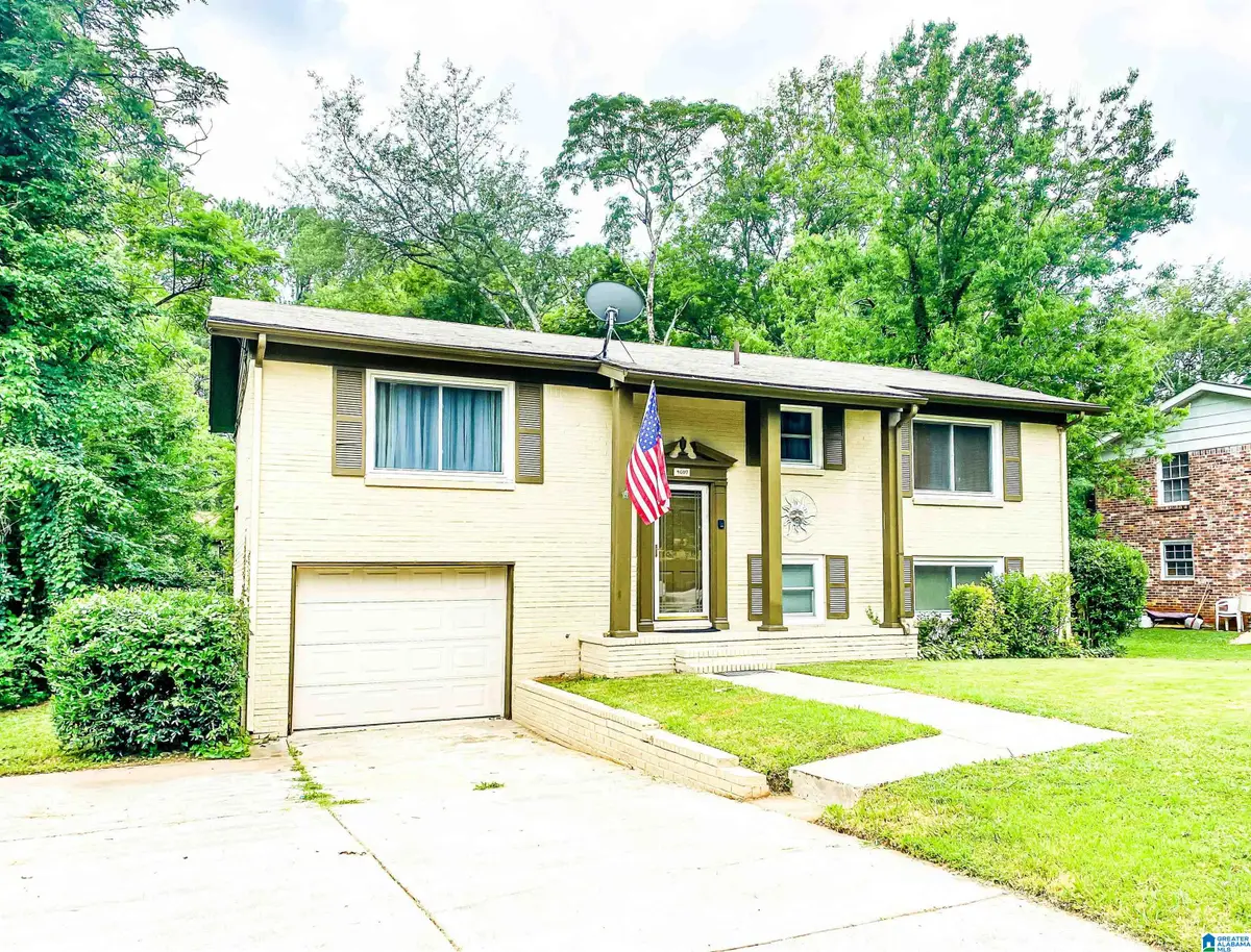 4007 BELVOIR DRIVE SW, Huntsville, AL 35805 - #1