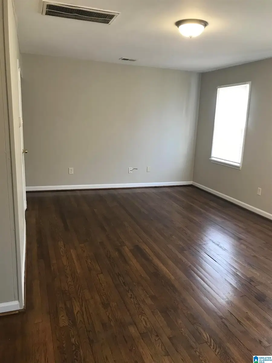 221 25TH STREET SW, Birmingham, AL 35211 - #3