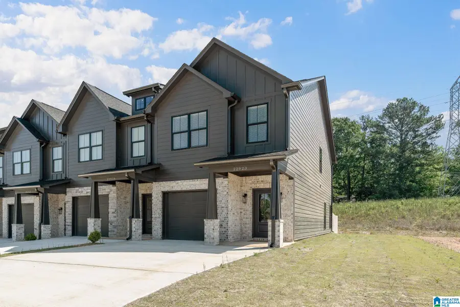 223 VILLAGE PARKWAY, Helena, AL 35080 - #3