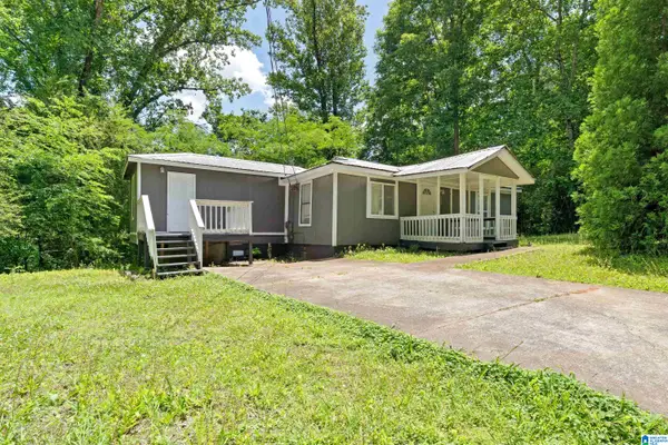 779 11TH AVENUE SE, Graysville, AL 35073