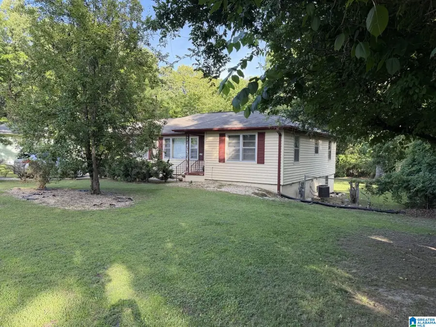 225 MAPLE WAY, Center Point, AL 35215 - #2