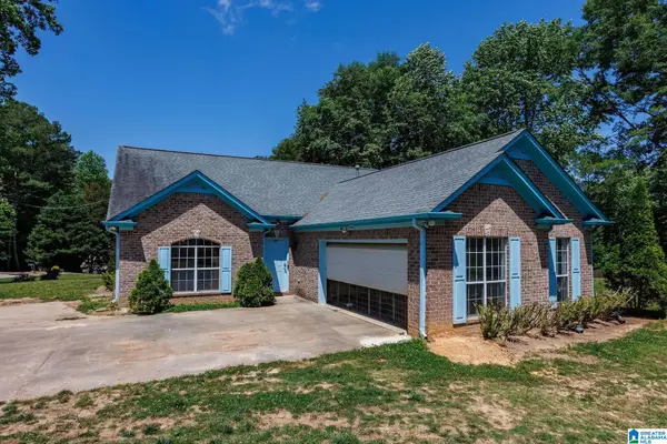 749 SHELBY FOREST TRAIL, Chelsea, AL 35043