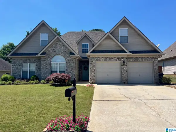 220 CAMDEN COVE PARKWAY, Calera, AL 35040