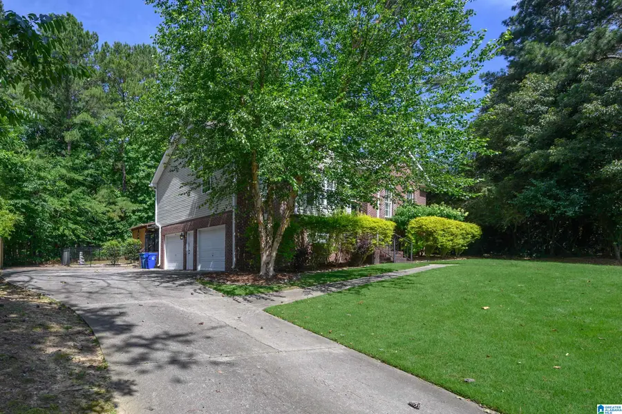 104 BRYNHURST DRIVE, Chelsea, AL 35043 - #3