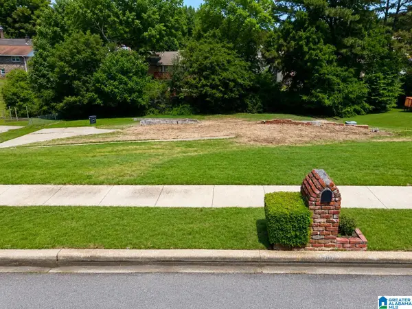 1808 7TH STREET NW, Center point, AL 35215