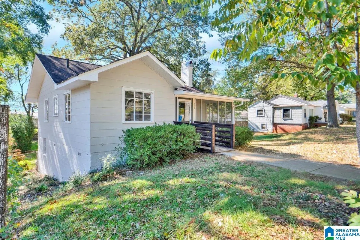 915 8TH AVENUE, Midfield, AL 35228 - #1