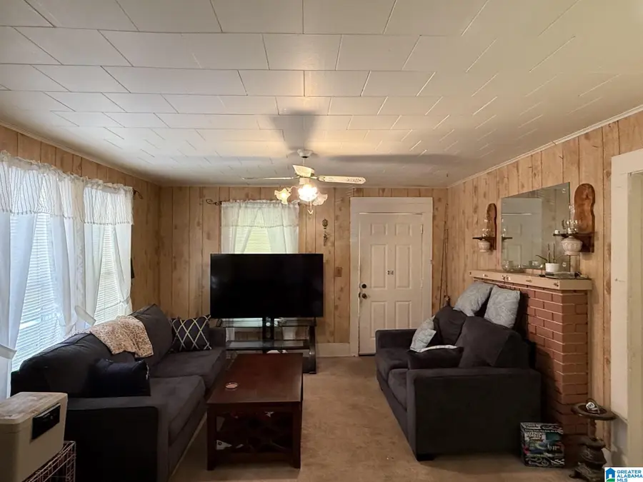 1612 27TH AVENUE N, Hueytown, AL 35023 - #2