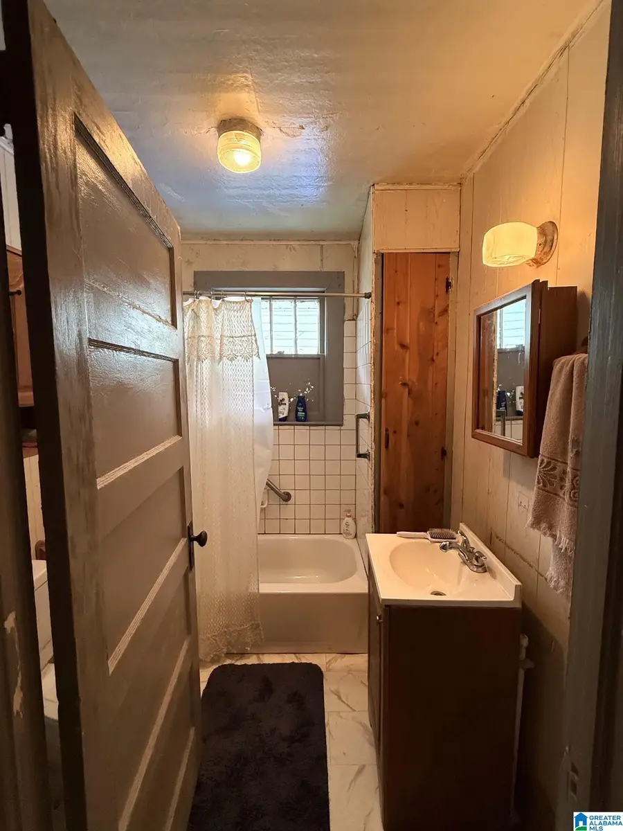 1612 27TH AVENUE N, Hueytown, AL 35023 - #3