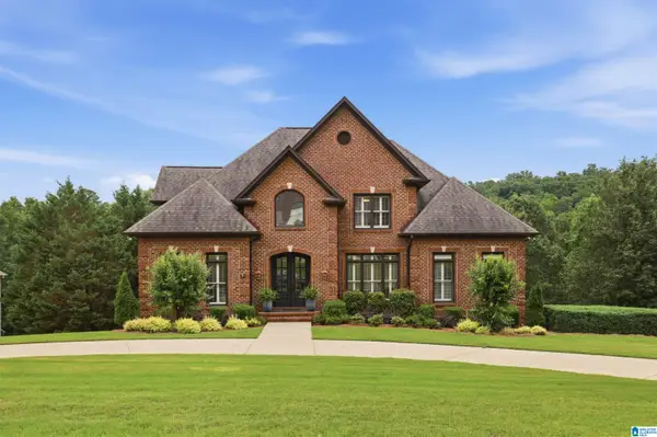 8051 LAKESIDE CIRCLE, Trussville, AL 35173