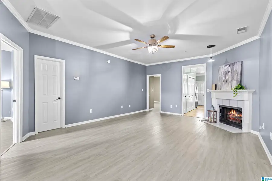 516 TREYMOOR LAKE CIRCLE, Alabaster, AL 35007 - #2
